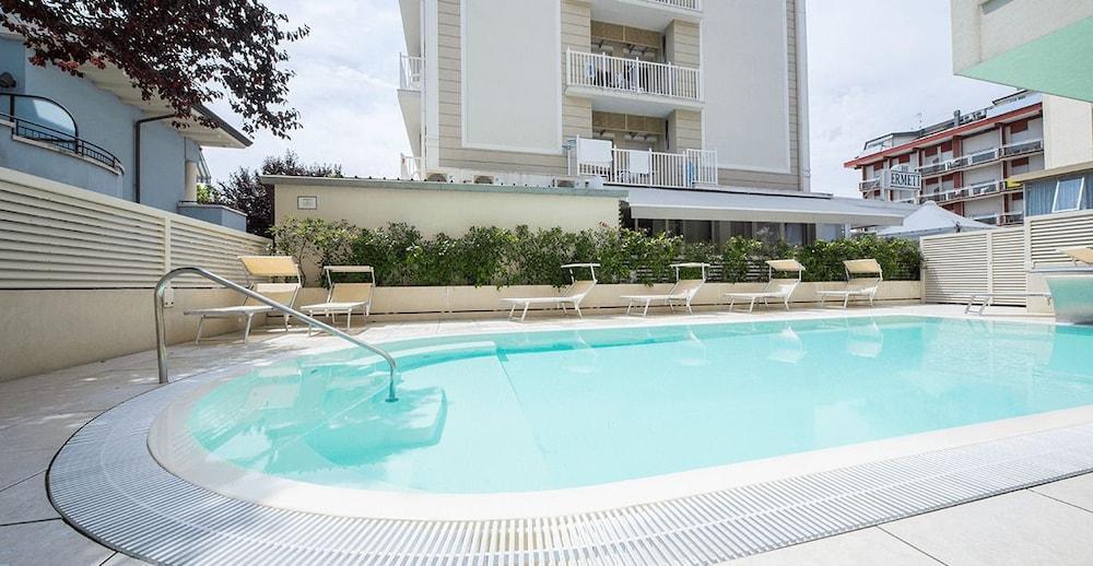 Hotel Alexander Riccione Exterior foto