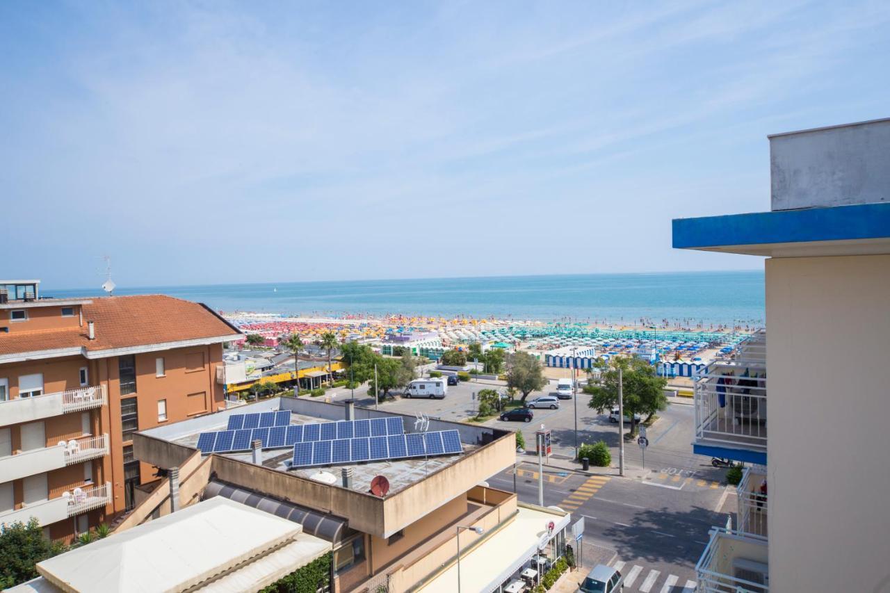 Hotel Alexander Riccione Exterior foto