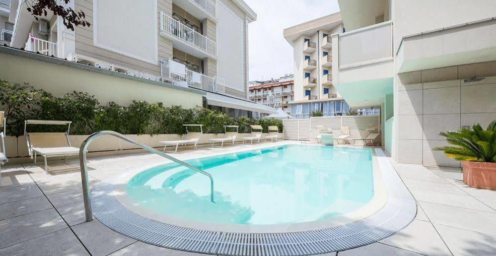 Hotel Alexander Riccione Exterior foto